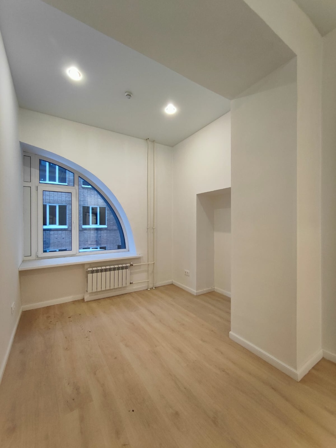 Студия ЛОТ 2025 в комплексе Октябрьский лофт-квартал!
Покупка студии в комплексе Октябрьский лофт-квартал станет идеальным выбором для тех, кто ценит комфорт и качество жизни. Здесь каждый найдет свой уголок: от современных молодых людей до опытных семейных пар.
Живя в этом комплексе, вы получите в