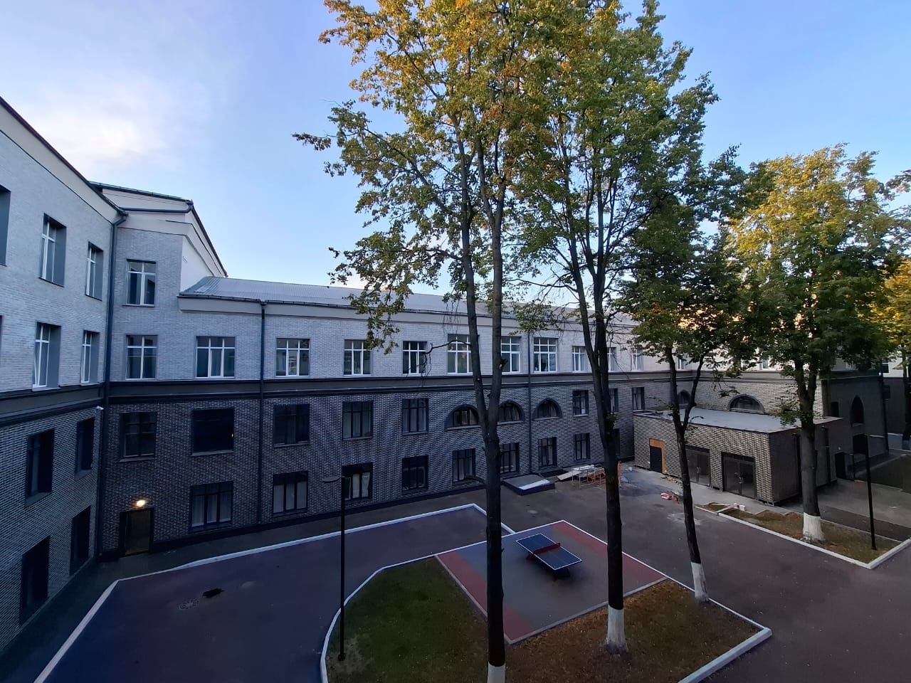 Уютная студия в современном комплексе «Октябрьский лофт-квартал»
Представляем вашему вниманию:
ЛОТ 3054 — стильная студия площадью 35.8 м² с превосходным потенциалом для комфортной жизни!
Преимущества объекта:
• Готовое решение: полная отделка по европейским стандартам
• Качественные материалы: сов